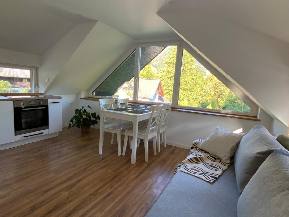 Apartment Zidana Marela - Attic With A View Kranjska Gora Extérieur photo